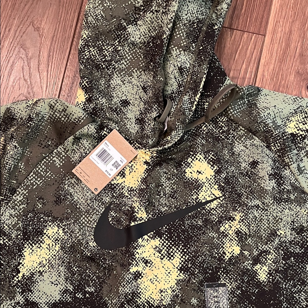 Nike Green and Yellow Patterned Hoodie